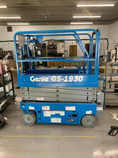 Genie GS 1930 Scissor Lift for sale