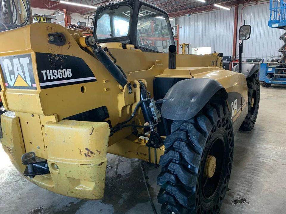 Cat TH360B Telehandler for sale