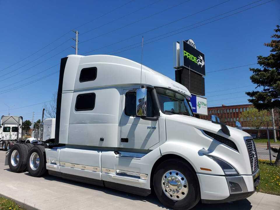 2019 Volvo VNL 760 GlobeTrotter EXCELLENT CONDITION. "FINANCING for sale