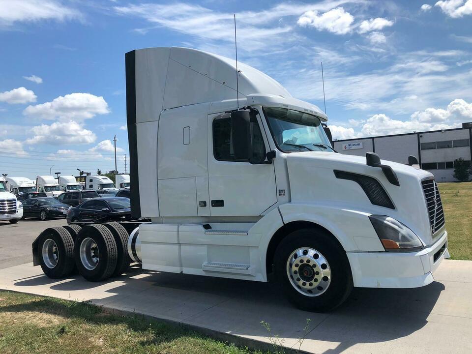 2014 Volvo VNL 430 READY TO GO. 