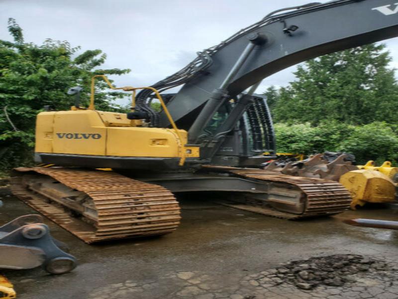 2012 VOLVO EC305CL ZERO TAILSWING 6900 HOURS GUARDED- HYDRAULICS