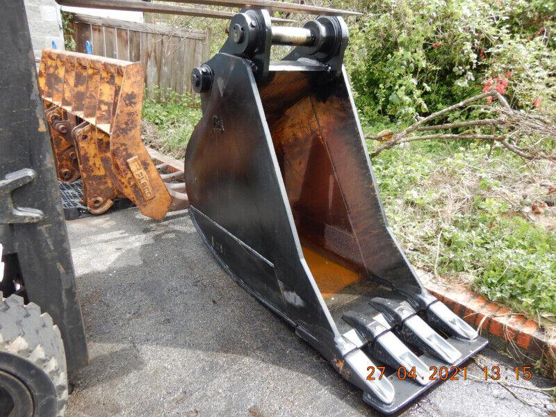 GRYB & WBM HEAVY DUTY CAT 345CL-350 3.23 YARD 32 & 36 IN BUCKETS GRYB & WBM HEAVY DUTY CAT 345CL-350 3.23 YARD 32 & 36 IN BUCKETS