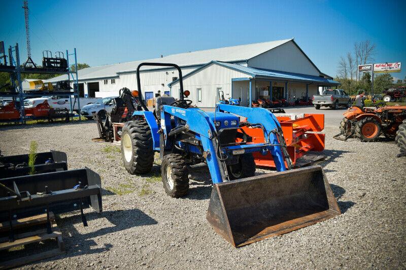 New Holland TC30 tractor with Woods 1009 loader for sale