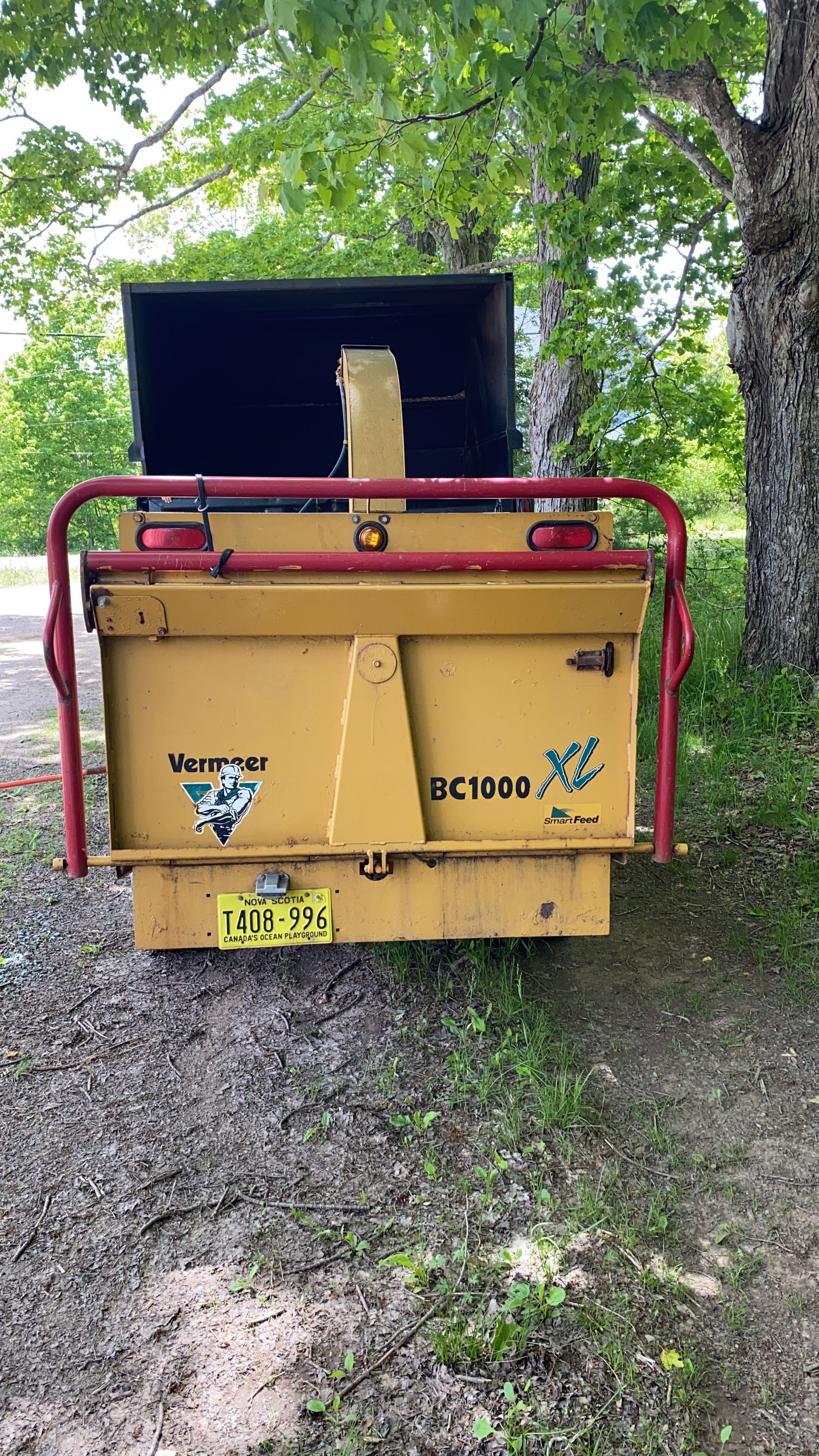Vermeer BC1000XL 12 inch Capacity Wood Chipper for sale