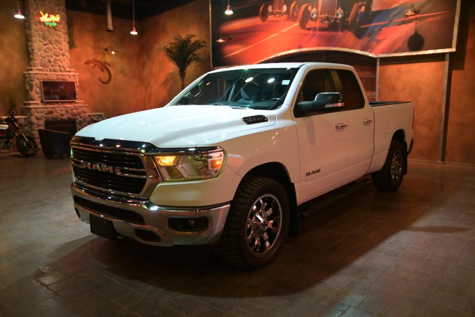 2019 Ram 1500 Big Horn w/ 6.5 Ft Box Big Screen & Sport Console!* 2019 Ram 1500 Big Horn w/ 6.5 Ft Box Big Screen & Sport Console!*