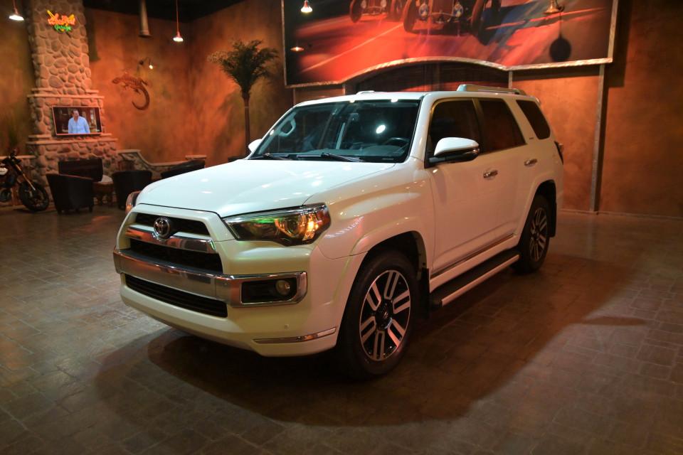 2016 Toyota 4Runner Limited - Nav S.Roof Htd & Cooled Lthr R.Start !! 2016 Toyota 4Runner Limited - Nav S.Roof Htd & Cooled Lthr R.Start !!