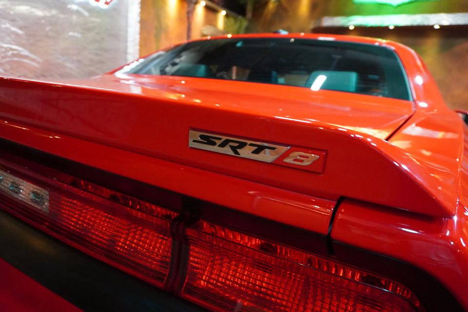 2014 Dodge Challenger ** SRT8 ** 6.4 HEMI!! LOW K Leather & Sunroof! 2014 Dodge Challenger ** SRT8 ** 6.4 HEMI!! LOW K Leather & Sunroof!