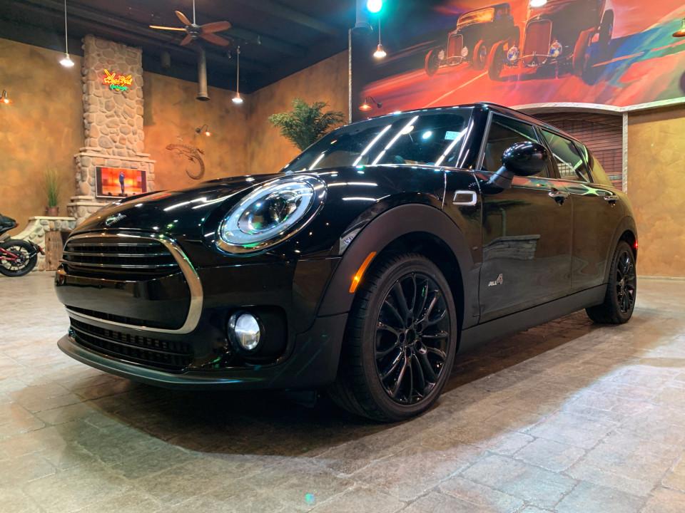 2019 MINI Clubman Cooper AWD w/ Pano Roof Htd Lthr & Navigation !! 2019 MINI Clubman Cooper AWD w/ Pano Roof Htd Lthr & Navigation !!