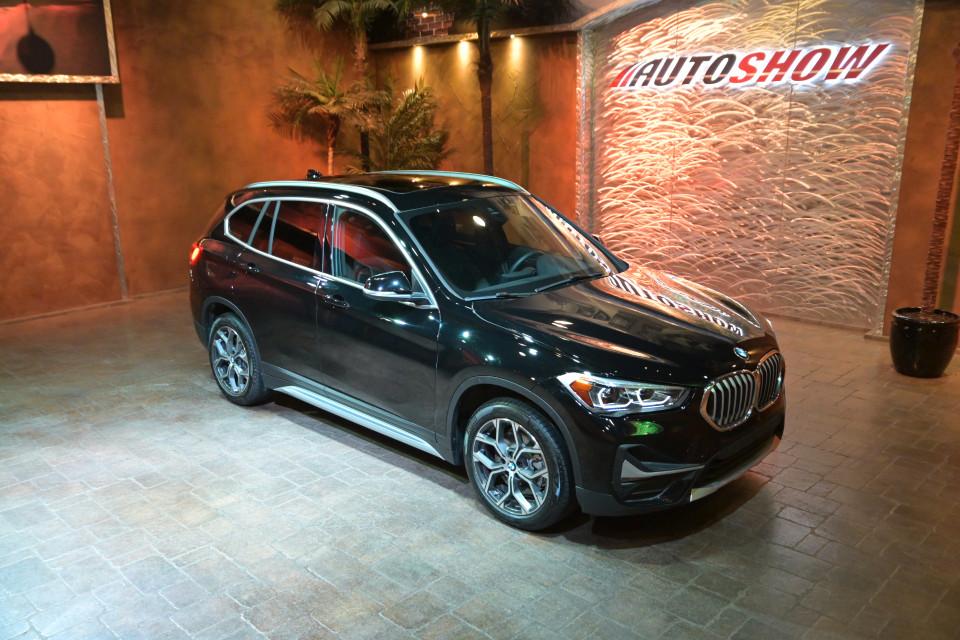 2021 BMW X1 xDrive28i Premium Pack - Panoramic Roof & Navigation! 2021 BMW X1 xDrive28i Premium Pack - Panoramic Roof & Navigation!