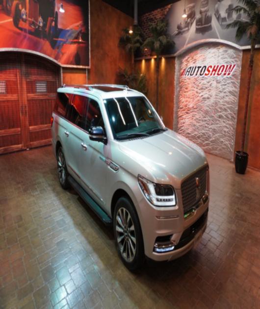 2018 Lincoln Navigator New Body Style! Pano Roof Nav Revel Audio!!