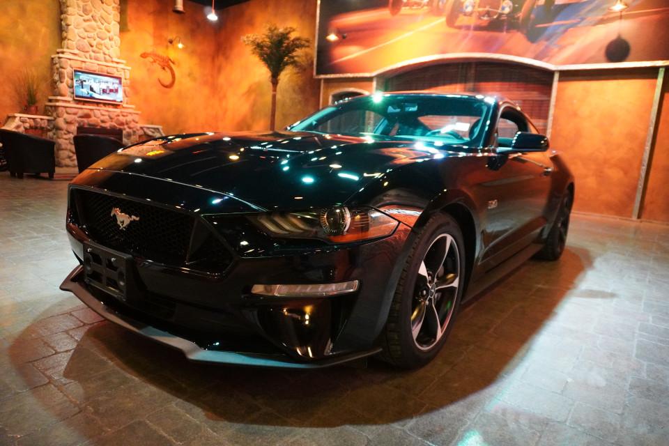 2019 Ford Mustang GT 5.0L w/ 6 Speed Manual Transmission & Only 24k !! 2019 Ford Mustang GT 5.0L w/ 6 Speed Manual Transmission & Only 24k !!