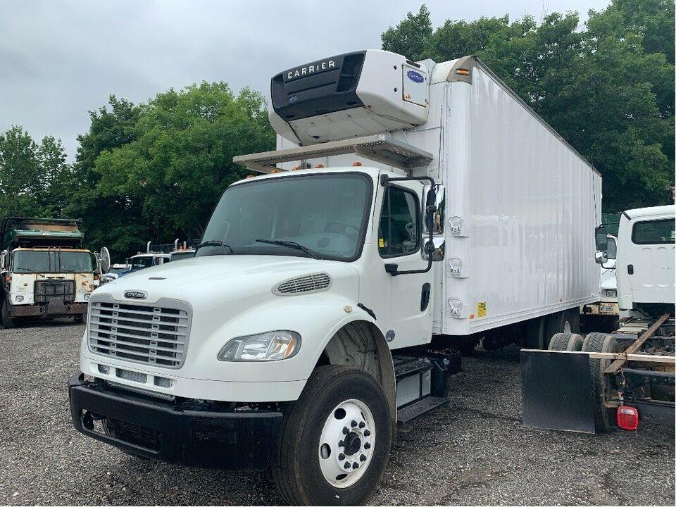 2013 Freightliner M2106 S/A Reefer Truck for sale