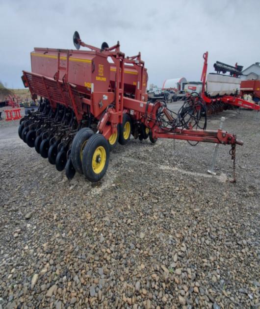 1999 Sunflower 9420 No Till Seed Drill