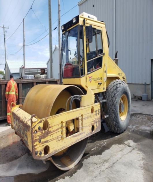  2006 Bomag BW211D-3 Compactor