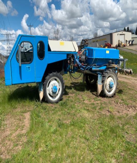 Ginseng Sprayer Machine