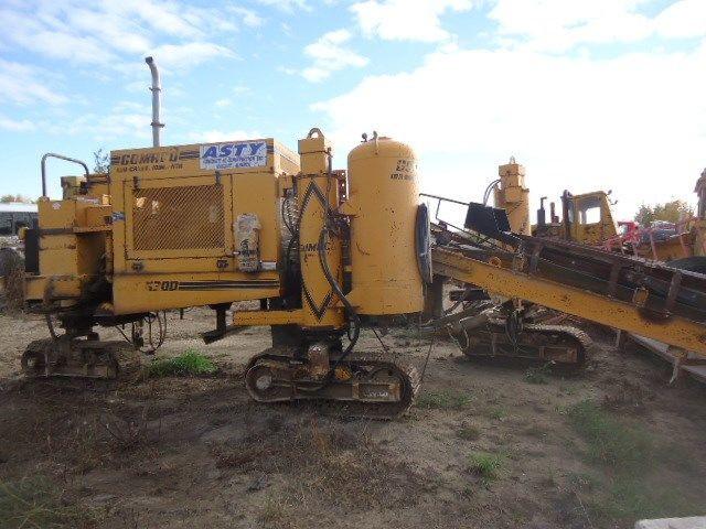 GOMACO GT 6300 CRAWLER CURB & GUTTER MACHINE GOMACO GT 6300 CRAWLER CURB & GUTTER MACHINE