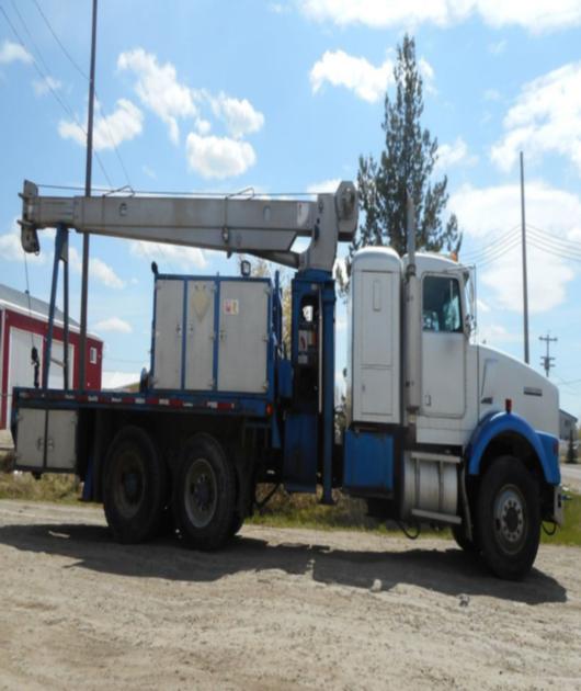 1994 Kenworth T800B Tandem Axle with RO 110-45 Picker