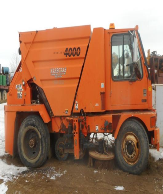 1999 Johnston 4000 Street Sweeper