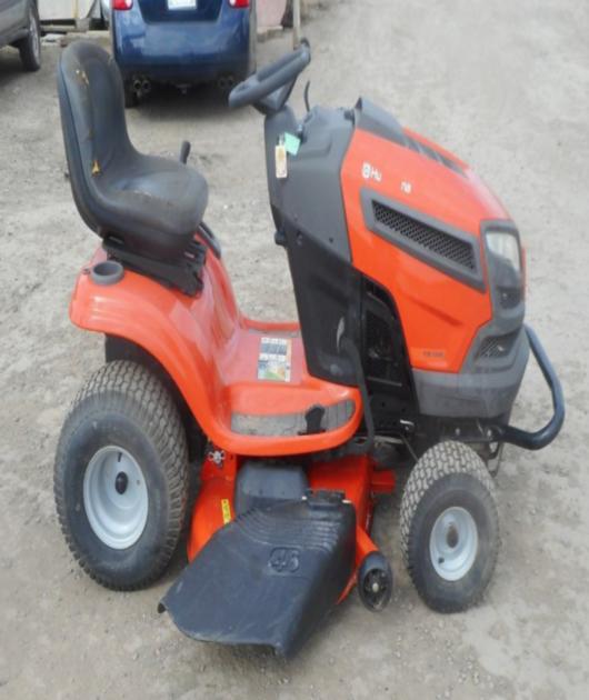 2014 HUSQVARNA YTA1946 UTILITY TRACTOR