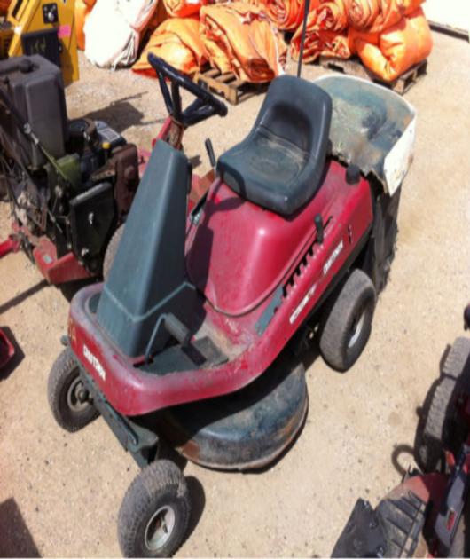 CRAFTSMAN RIDE ON MOWER