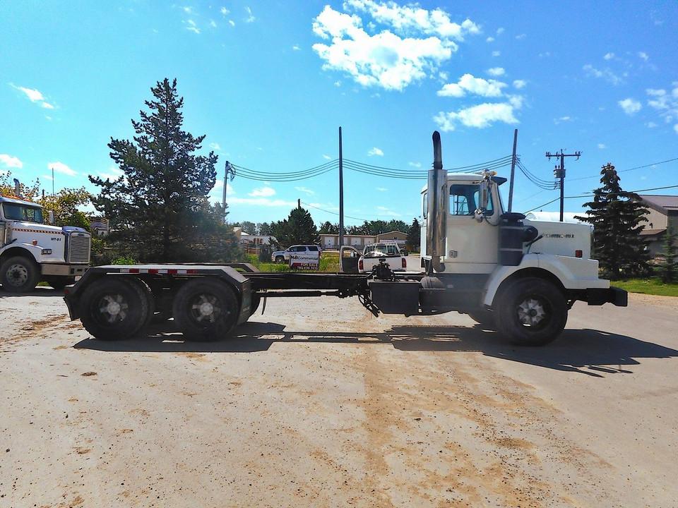 1987 Western Star 4800 T/A Cab & Chassis 1987 Western Star 4800 T/A Cab & Chassis