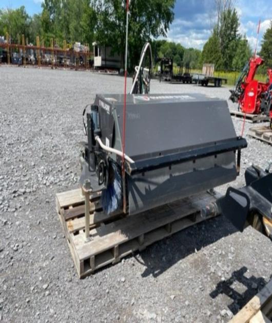 PALADIN SWEEPSTER – 60” HYDRAULIC BROOM 