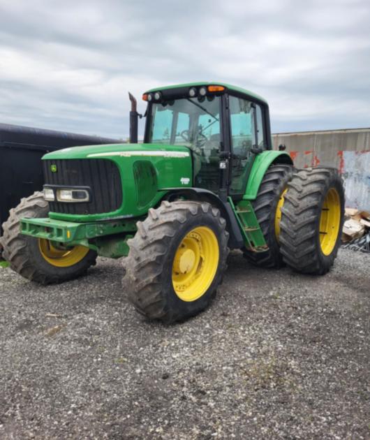 2003 John Deere 7420 Tractor