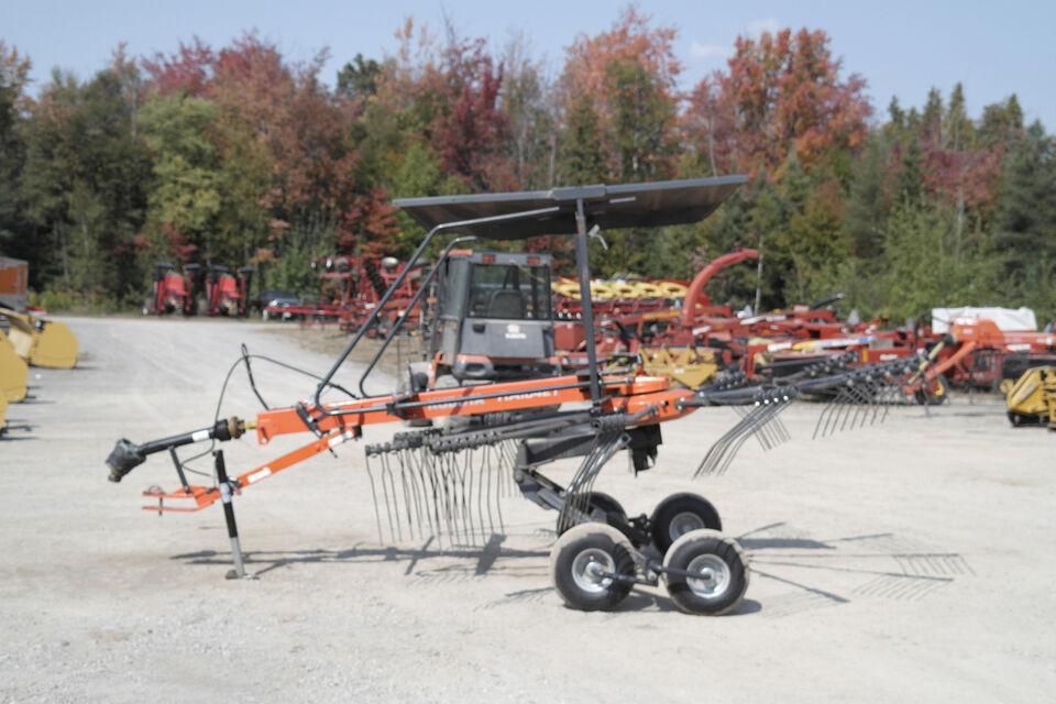 Kubota RA1042T Rake for sale