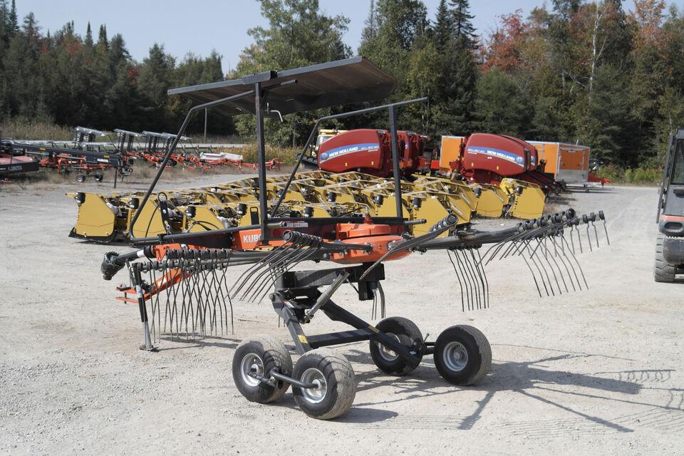 Kubota RA1042T Rake for sale