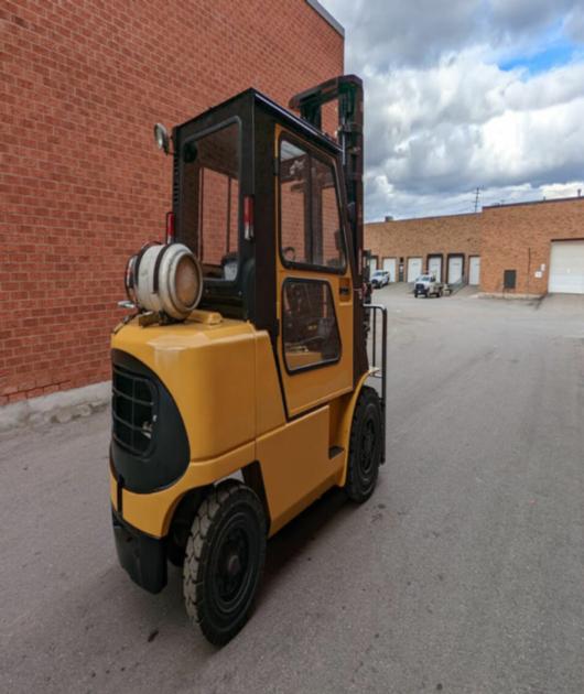 Caterpillar GP40K With 8000 LBS Capacity Outdoor Forklift