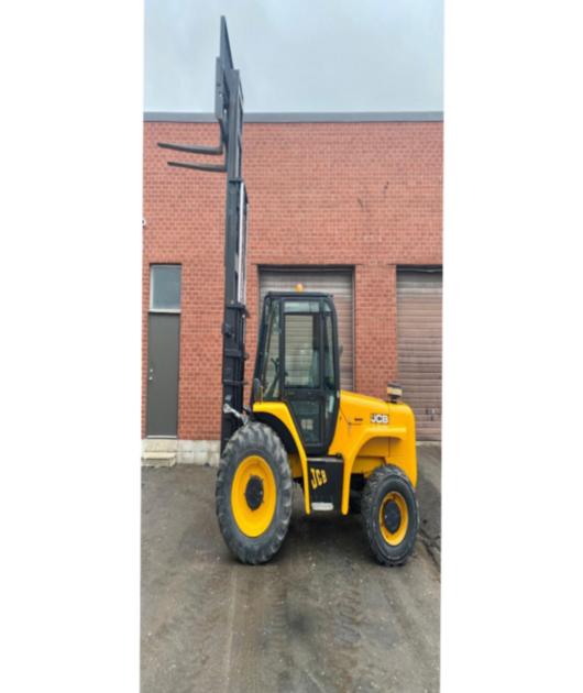 JCB 8000 LBS. OUTDOOR FORKLIFT