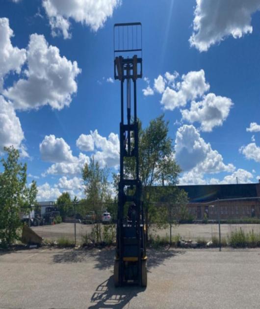 CAT Electric Forklift 5000 lbs.