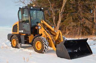 NEW Wheel Loader powered by KOHLER & ATTACHMENTS