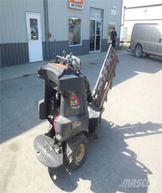 DITCH WITCH R150