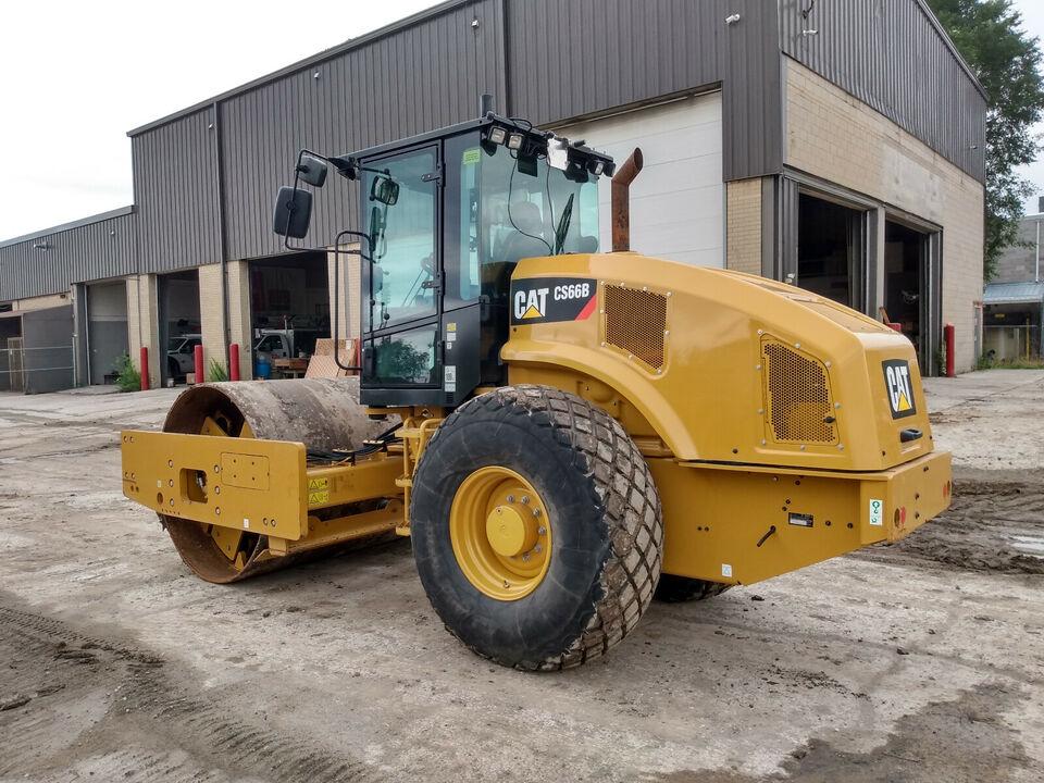 CAT CS66B 84" SMOOTH DRUM ROLLER CAT CS66B 84" SMOOTH DRUM ROLLER