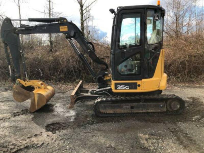 2014 John Deere 35G Mini Excavator, Low Hours for sale