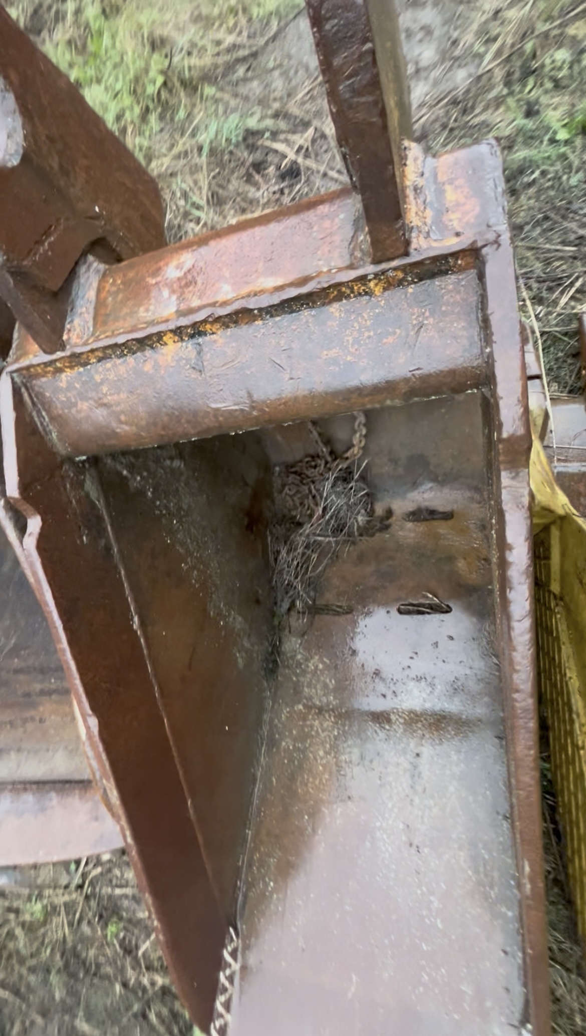 26” NARROW EXC. DIGGING/SLUSHER BUCKET FITS 15-20T CAT EXC. 26” NARROW EXC. DIGGING/SLUSHER BUCKET FITS 15-20T CAT EXC.