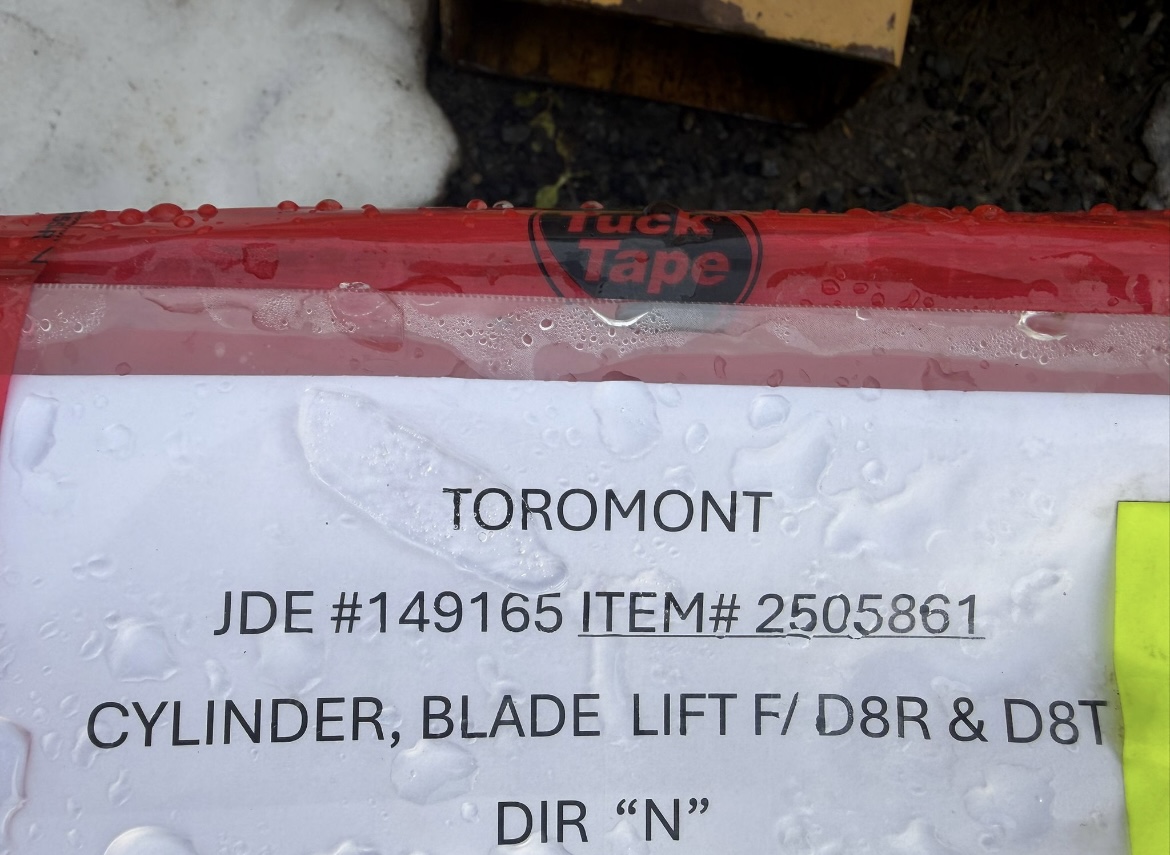 Toromont Blade Lift Cylinder – Caterpillar D8T / D8R Toromont Blade Lift Cylinder – Caterpillar D8T / D8R
