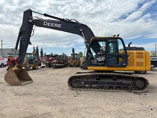 2021 John Deere 200 G 