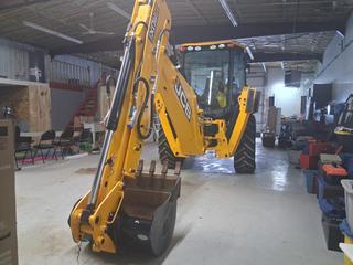 2022 JCB 3CX Loader/Backhoe  Low hours