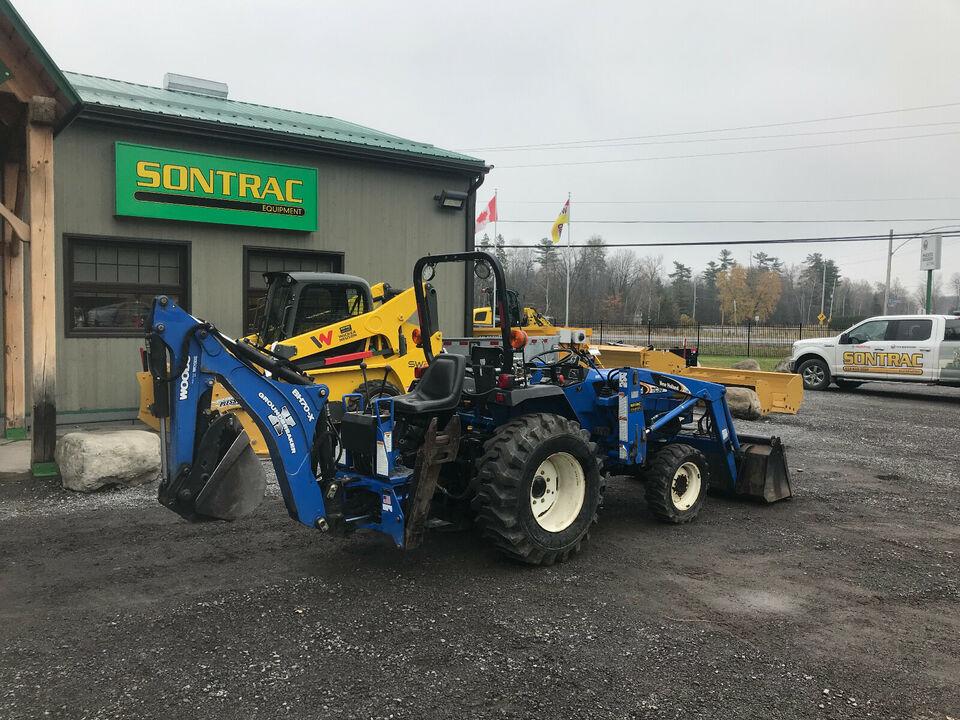 2007 NEW HOLLAND TC30 WITH LOADER AND BACKHOE for sale