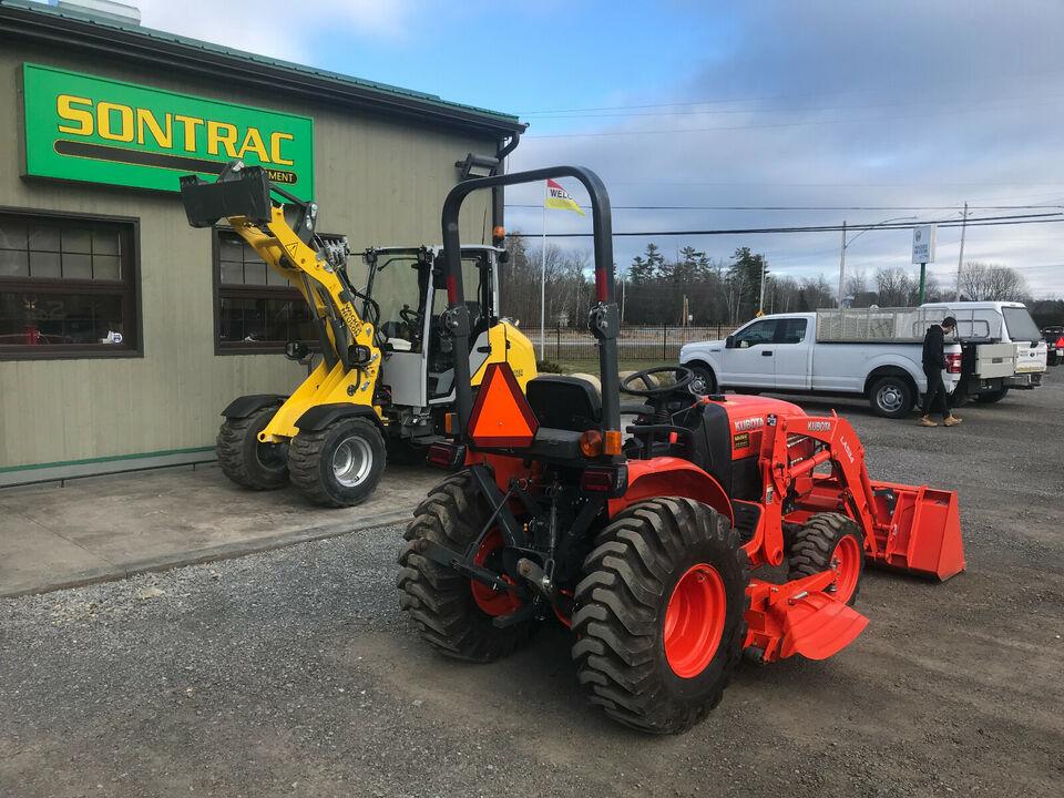 2016 KUBOTA B2650 HSD WITH LOADER AND MOWER for sale