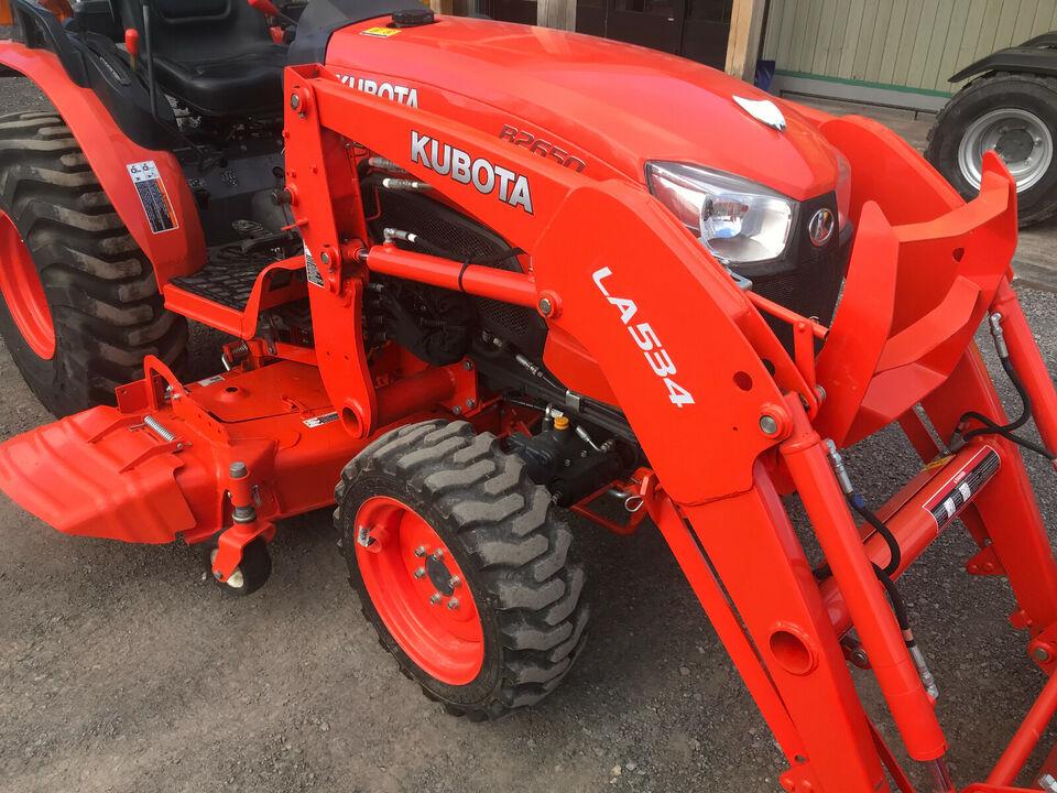 2016 KUBOTA B2650 HSD WITH LOADER AND MOWER for sale