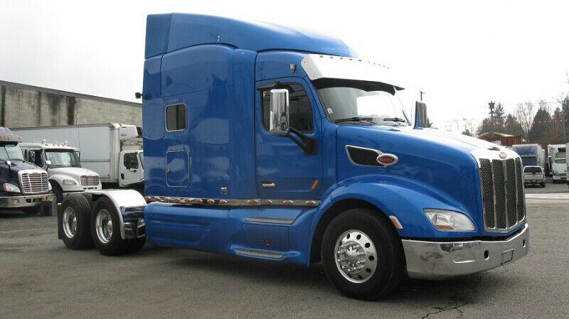 2015 Pete 579 "75 Anniversary Edition" 2015 Pete 579 "75 Anniversary Edition"