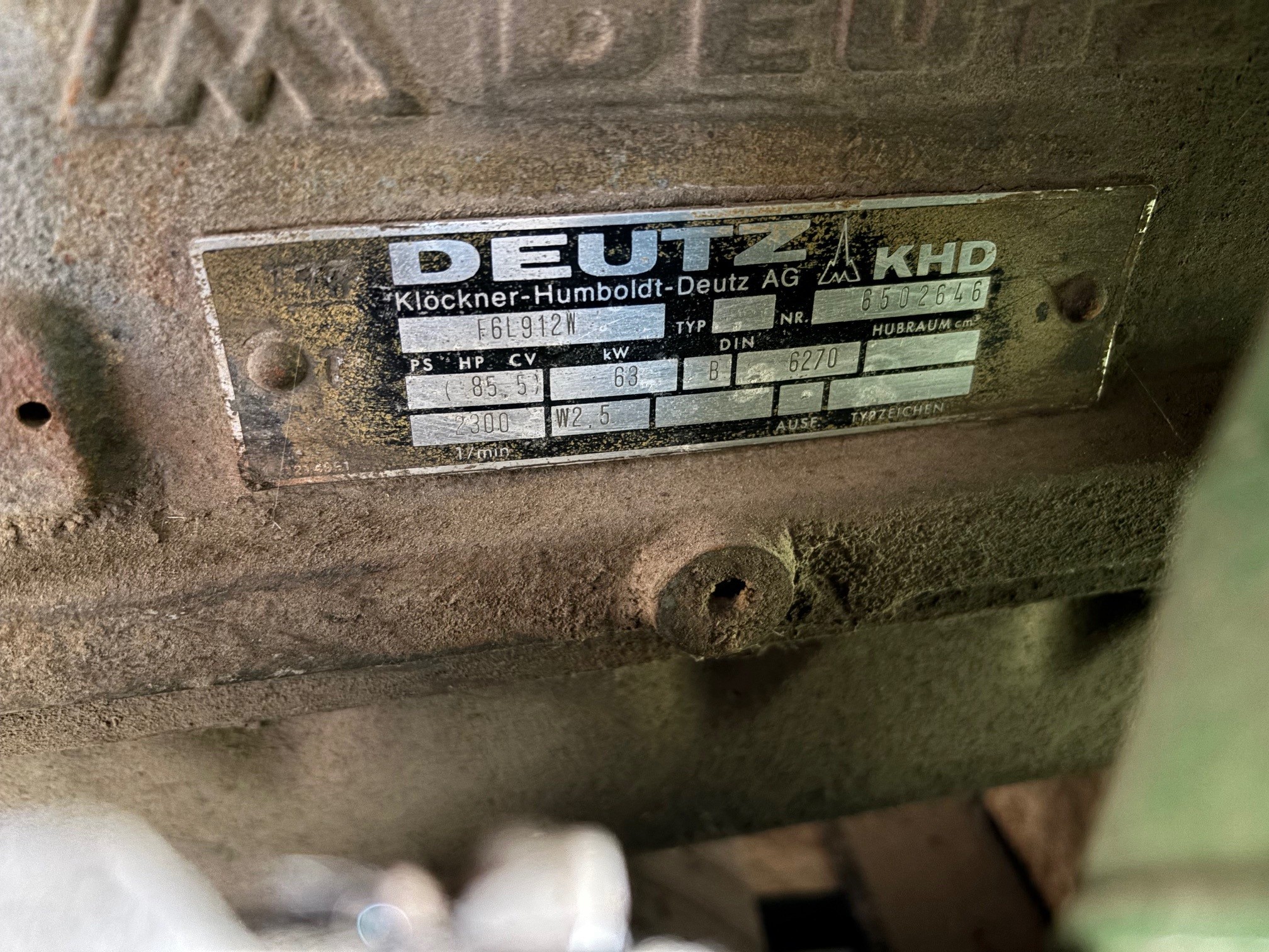 Deutz F6L912W Engine Deutz F6L912W Engine