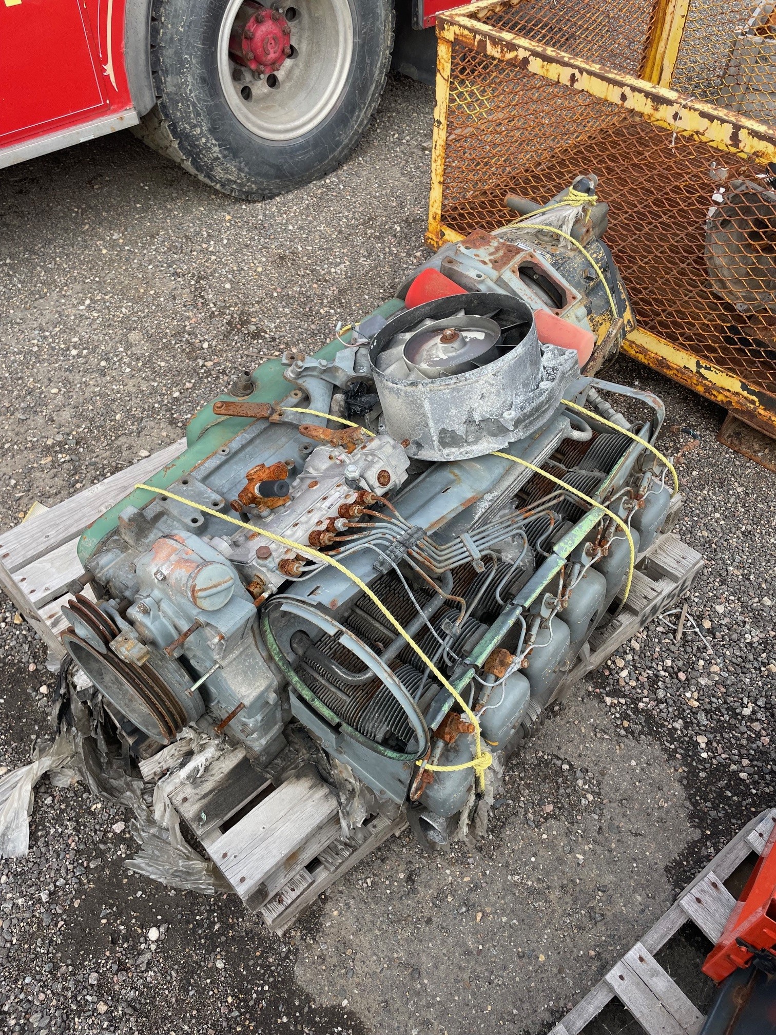 Deutz F6L912 Engine Deutz F6L912 Engine