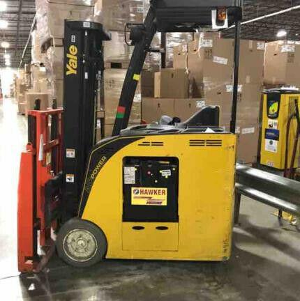 chariot elevateur 2014 Yale ESC040AC docker 4000 lbs 3 stages for sale