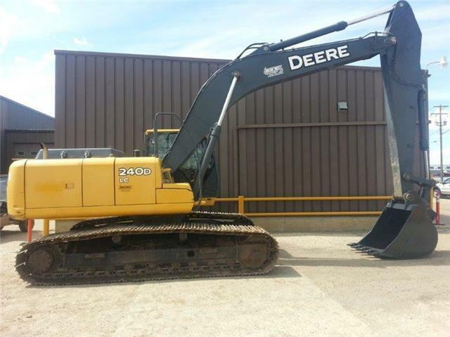 2011 John Deere 240DLC Excavator 2011 John Deere 240DLC Excavator