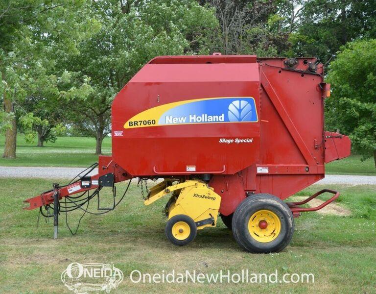 New Holland BR7060 Round Baler For Sale